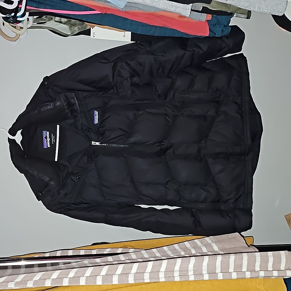 PATAGONIA Womens Gorgeous like new winter jacket!!! Sz XLG. Black! Down filled.